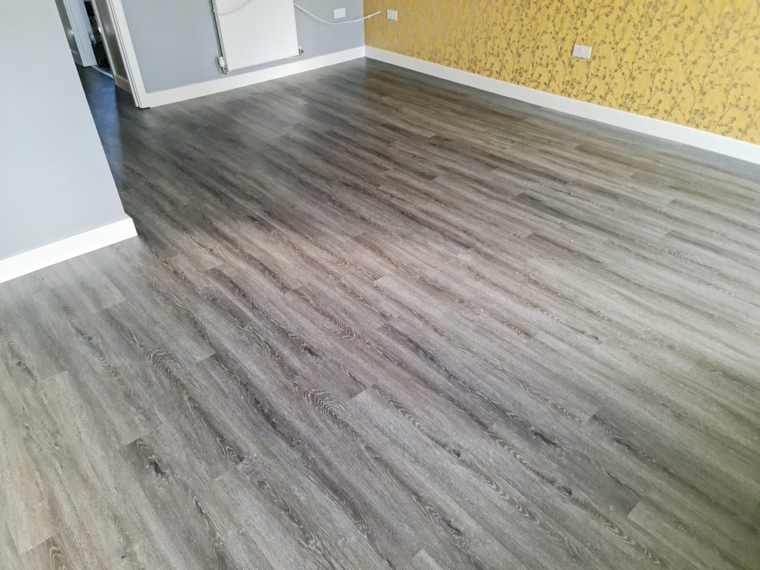 Luxury Vinyl Tiles / LVT Flooring